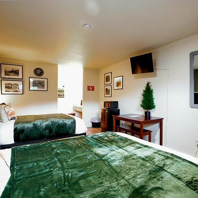 Evergreen Inn レブンワース エクステリア 写真